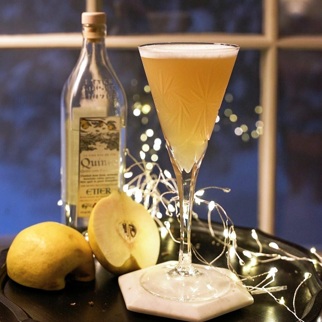 An example of the Kinsley, the mixed drink (drink) featuring vodka, lemon juice, Rothman & Winter Orchard Quince Liqueur, Etter Quince, and honey syrup; photo by Madison Young
