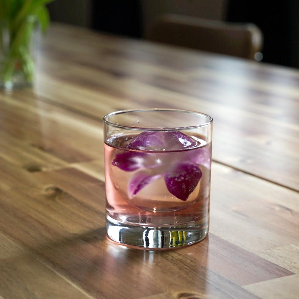 An example of the Rosita Riff #1, the mixed drink (drink) featuring blanco tequila, Chamberyzette, Salers Gentian Apéritif, and Regans’ No. 6 Orange Bitters; photo by Madison Young